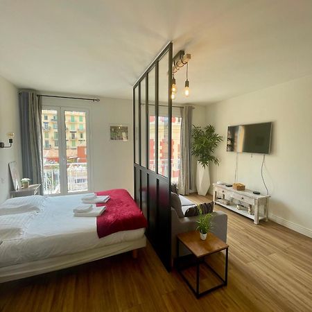 Le Verlaine, Studio En Centre Ville A Deux Minutes Des Plages Menton Luaran gambar