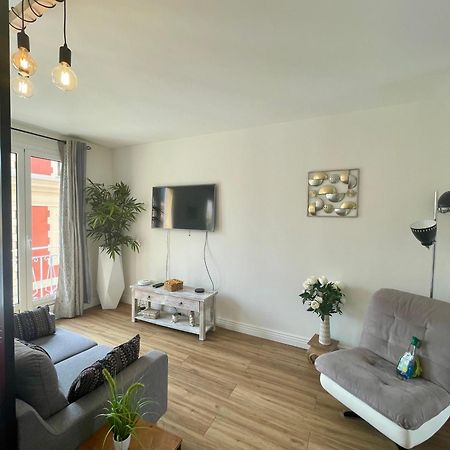 Le Verlaine, Studio En Centre Ville A Deux Minutes Des Plages Menton Luaran gambar