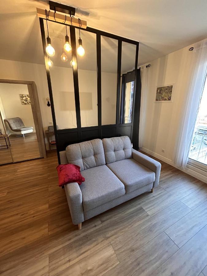 Le Verlaine, Studio En Centre Ville A Deux Minutes Des Plages Menton Luaran gambar